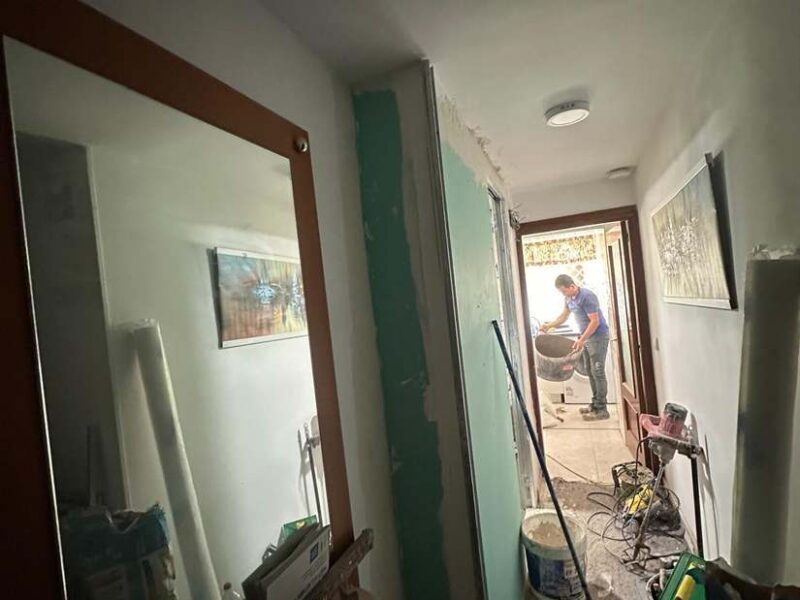 Trabajos de albañilería durante una reforma integral